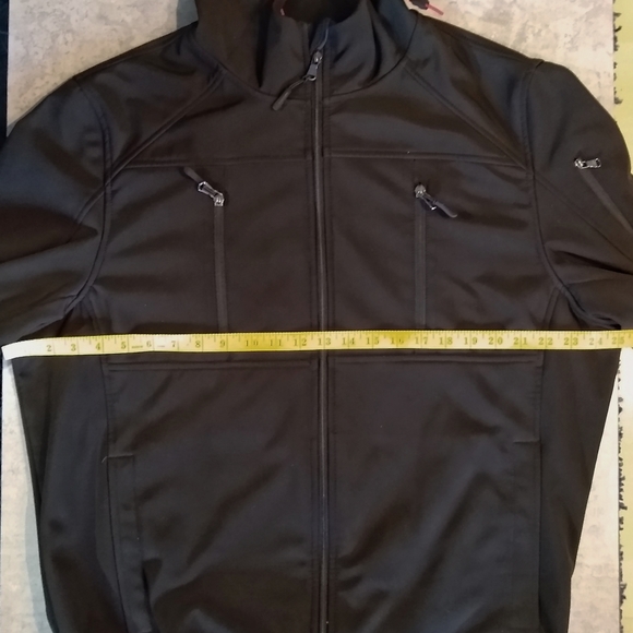 Calvin Klein - Picture 2 of 5